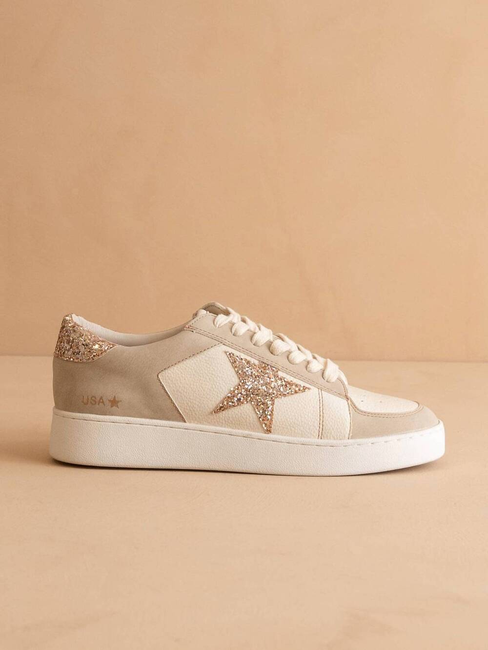 NEW OASIS SOCIETY women's liberty glitter star sneaker in beige